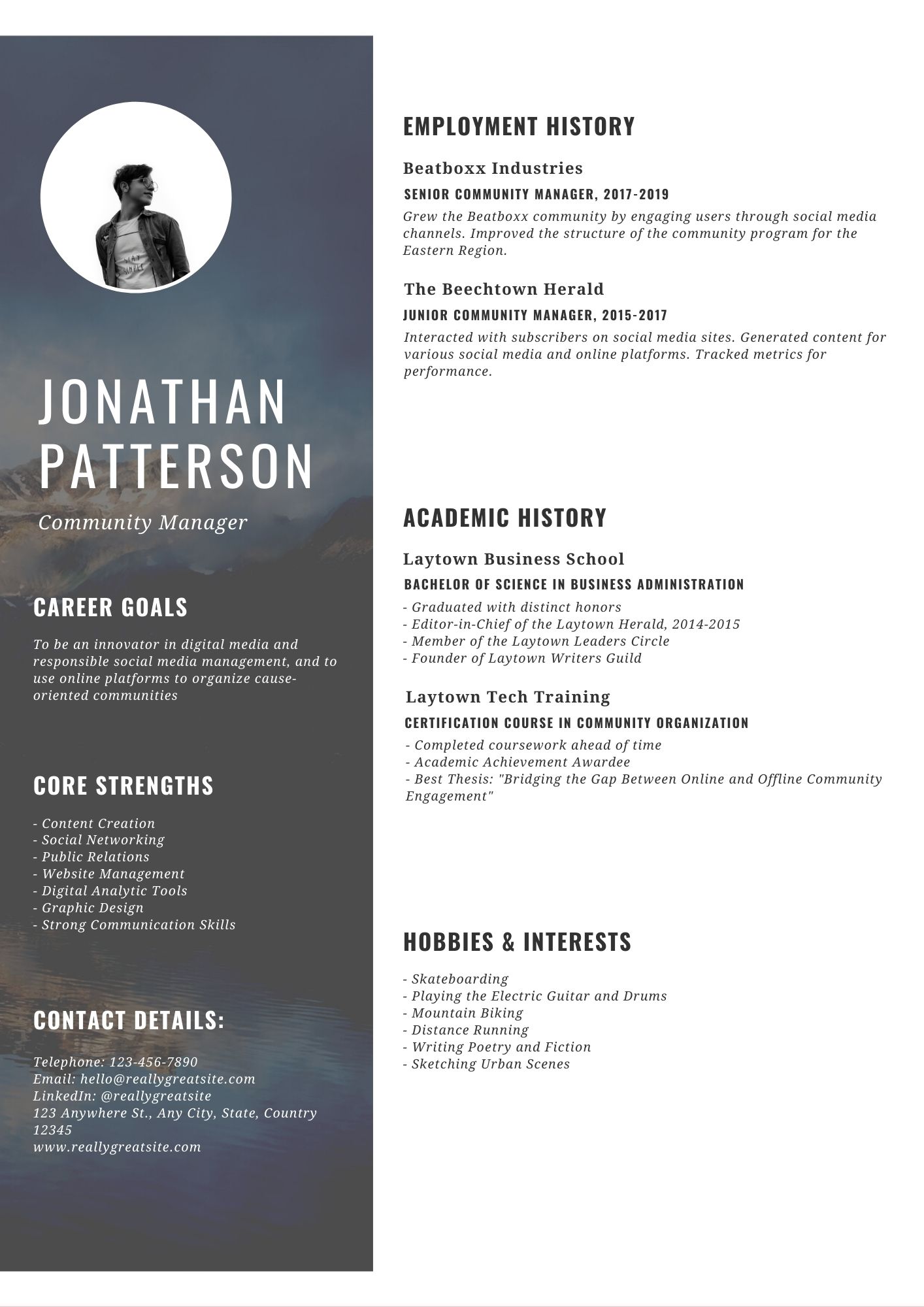 Contoh CV Profesional Bidang Manajemen #3